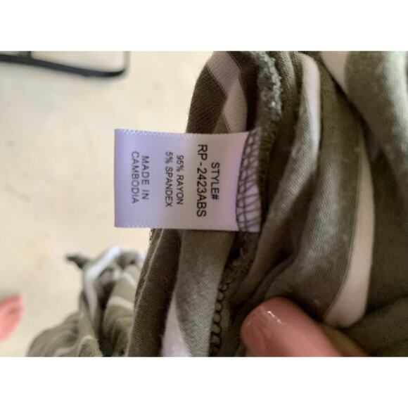 Zenana Jumpsuit-Size Medium-Style RP2423ABS - Picture 8 of 8